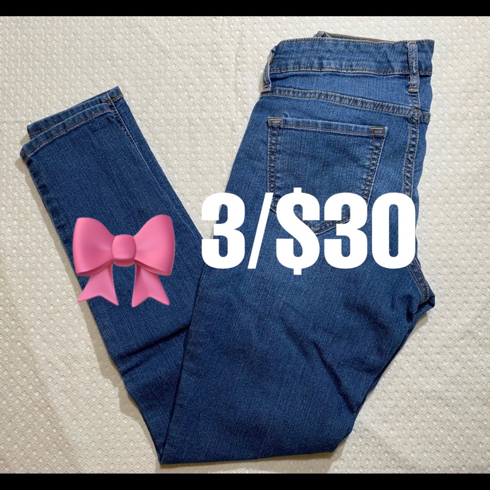 🎀 Super Skinny Mid-Rise Jeans